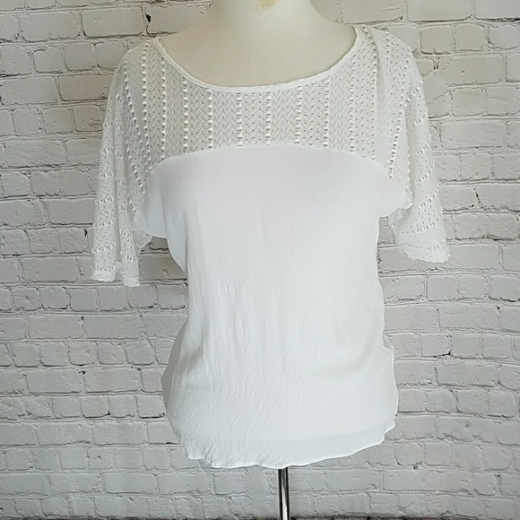 BKE Tops - BKE white knit top